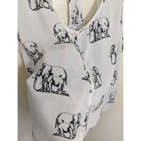 Aeropostale Sheer Elephant Button Front Rayon Hi-Lo Cropped Top Large - Picture 7 of 10